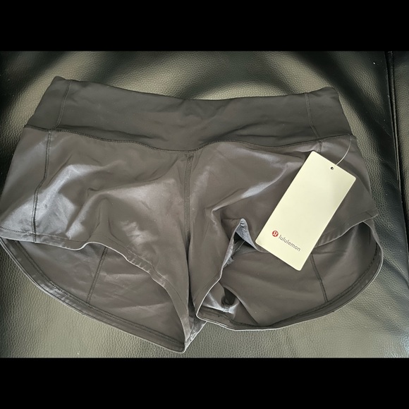 NEW - Lululemon Speed Up Shorts - Picture 1 of 2